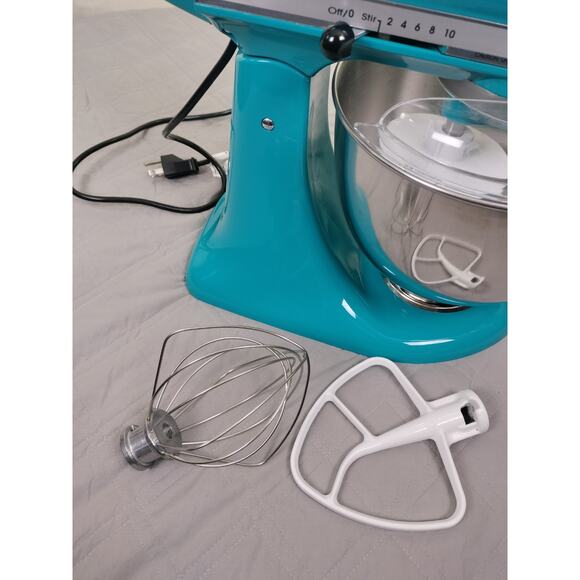 KitchenAid Artisan 5 Qt Tilt Head Mixer 325 Watt 10 Speed - Picture 5 of 11